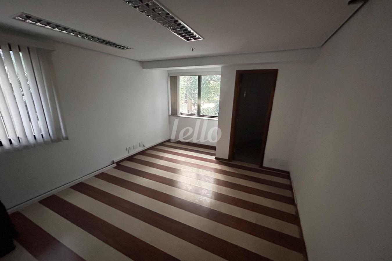 SALA de Sala / Conjunto à venda, Padrão com 55 m², e 1 vaga em Perdizes - São Paulo