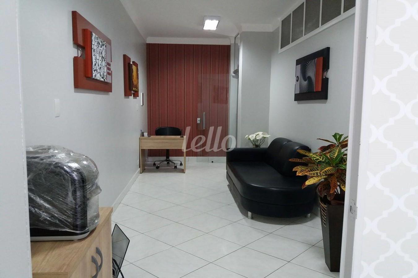 SALA de Sala / Conjunto à venda, Padrão com 78 m², e em Centro - Santo André