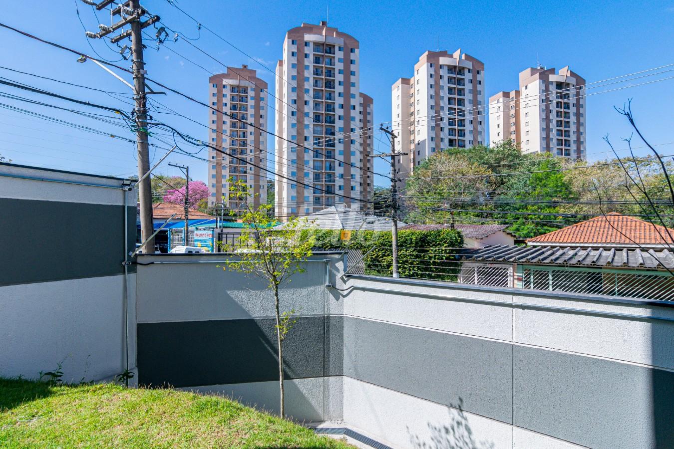 SACADA de Apartamento para alugar, Padrão com 30 m², 2 quartos e em Vila Mangalot - São Paulo