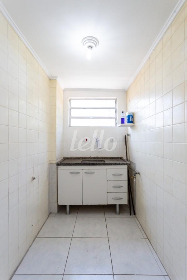 COZINHA de Apartamento para alugar, Padrão com 28 m², 1 quarto e em Bela Vista - São Paulo