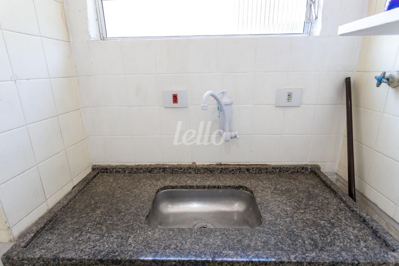 COZINHA de Apartamento para alugar, Padrão com 28 m², 1 quarto e em Bela Vista - São Paulo