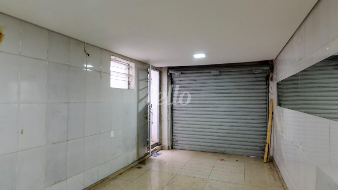 GARAGEM de Casa à venda, sobrado com 200 m², 5 quartos e 2 vagas em Vila Clementino - São Paulo