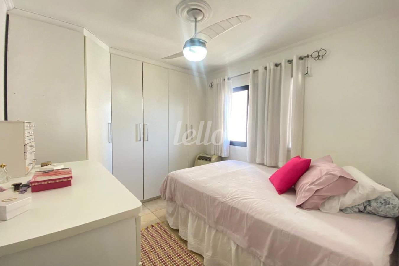 DORMITORIO de Apartamento à venda, Padrão com 83 m², 3 quartos e 2 vagas em Vila Gomes Cardim - São Paulo