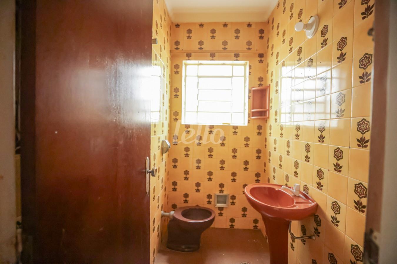 03LAVABO_003 de Casa para alugar, sobrado com 126 m², 3 quartos e 4 vagas em Vila Bela - São Paulo