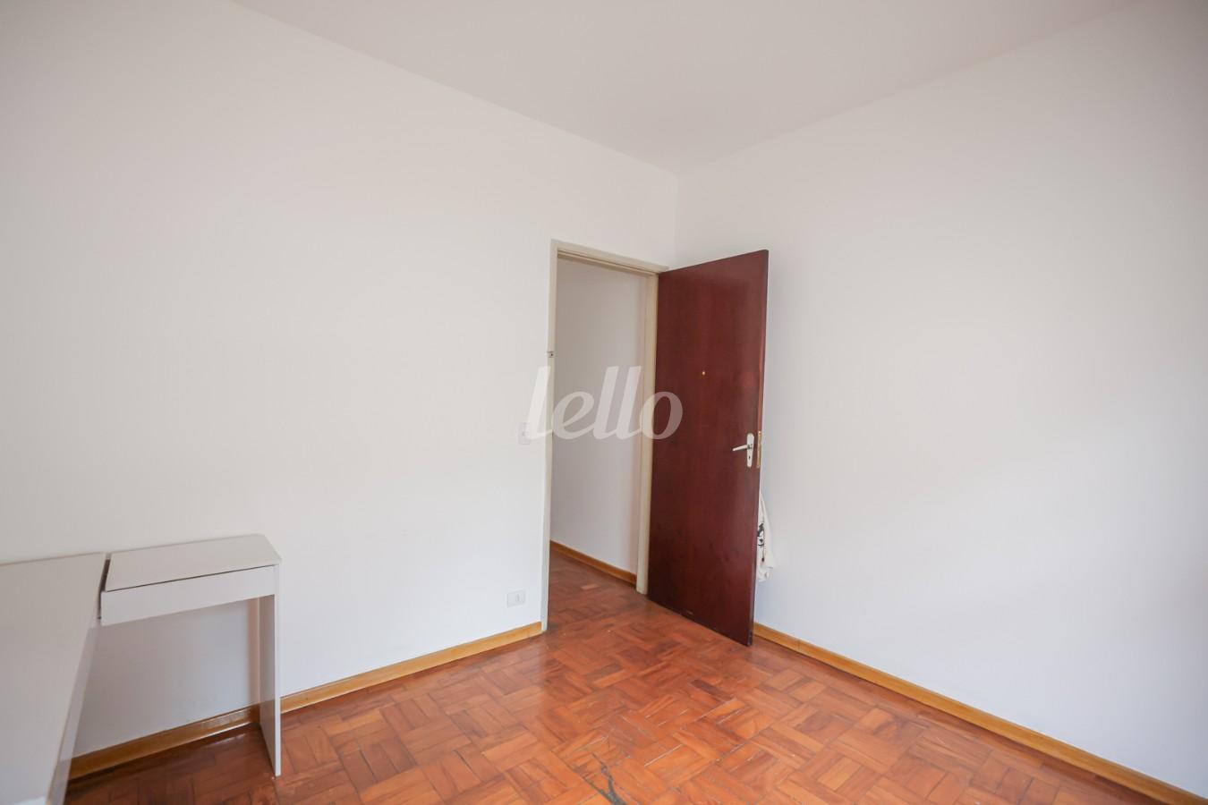 05DORMITORIO-1_003 de Casa para alugar, sobrado com 126 m², 3 quartos e 4 vagas em Vila Bela - São Paulo