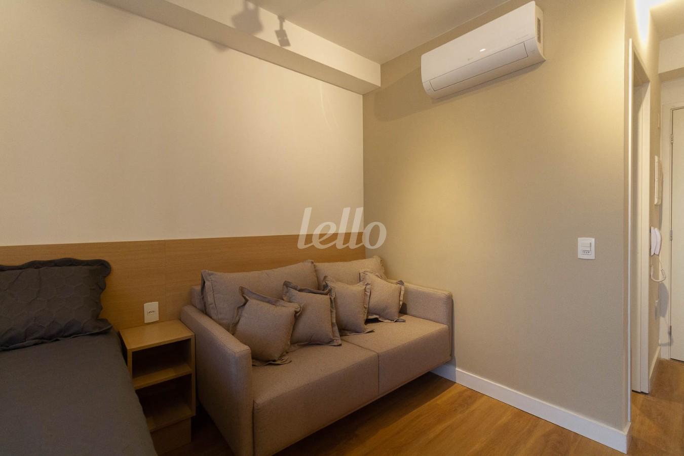 SALA de Apartamento para alugar, Padrão com 24 m², 1 quarto e em Indianópolis - São Paulo