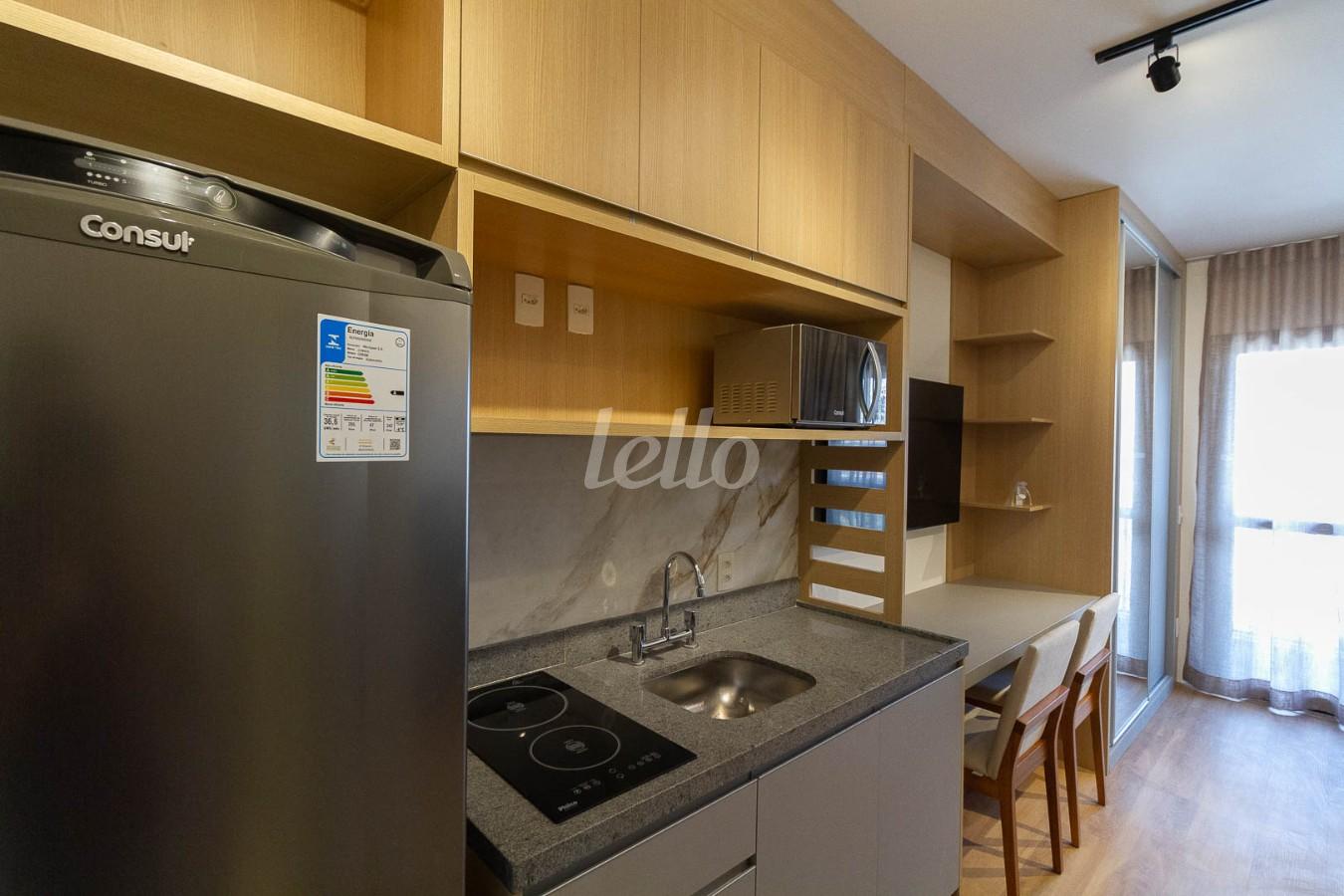 COZINHA de Apartamento para alugar, Padrão com 24 m², 1 quarto e em Indianópolis - São Paulo