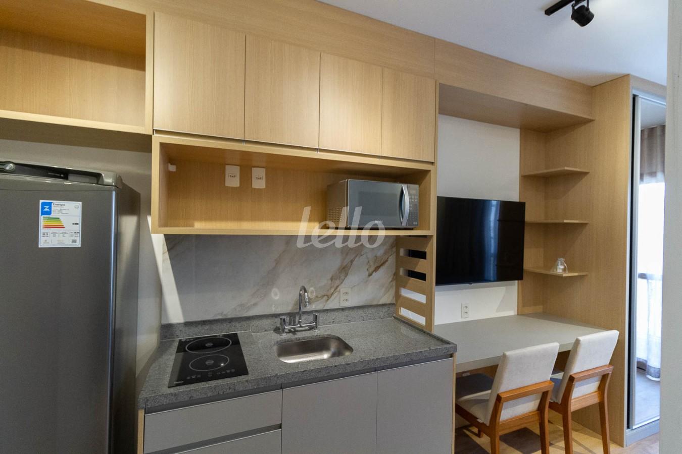 COZINHA de Apartamento para alugar, Padrão com 24 m², 1 quarto e em Indianópolis - São Paulo