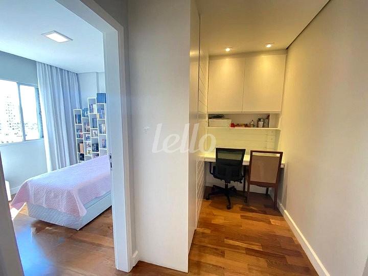 DORMITORIO de Apartamento à venda, Padrão com 107 m², 3 quartos e 1 vaga em Vila Prudente - São Paulo