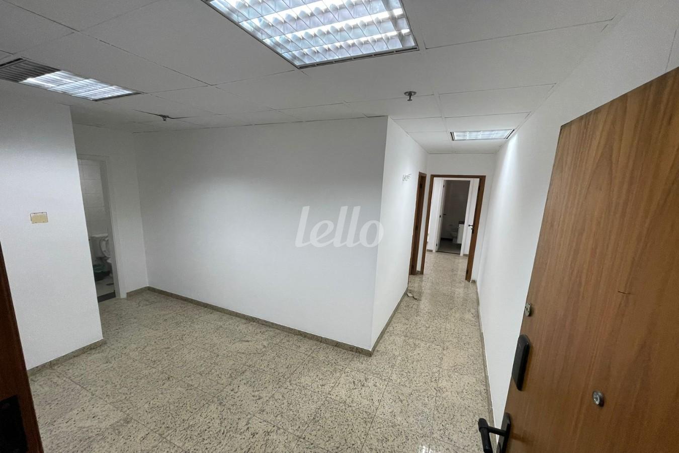 SALA de Sala / Conjunto à venda, Padrão com 52 m², e 2 vagas em Vila Clementino - São Paulo