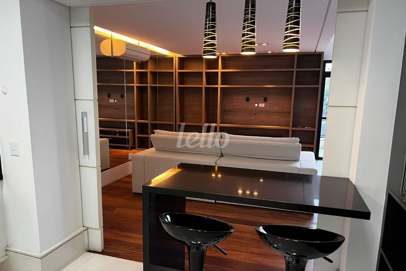 COZINHA de Apartamento à venda, Duplex com 140 m², 2 quartos e 2 vagas em Pinheiros - São Paulo