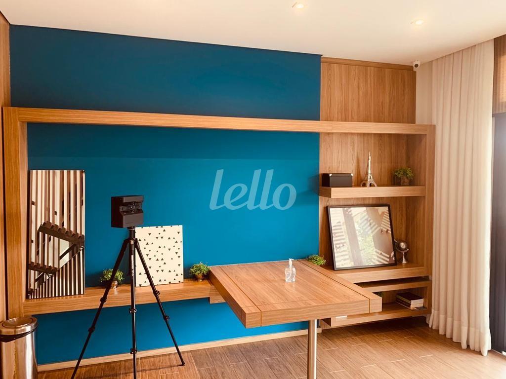 SALA de Apartamento à venda, Padrão com 42 m², 1 quarto e 1 vaga em Campo Belo - São Paulo