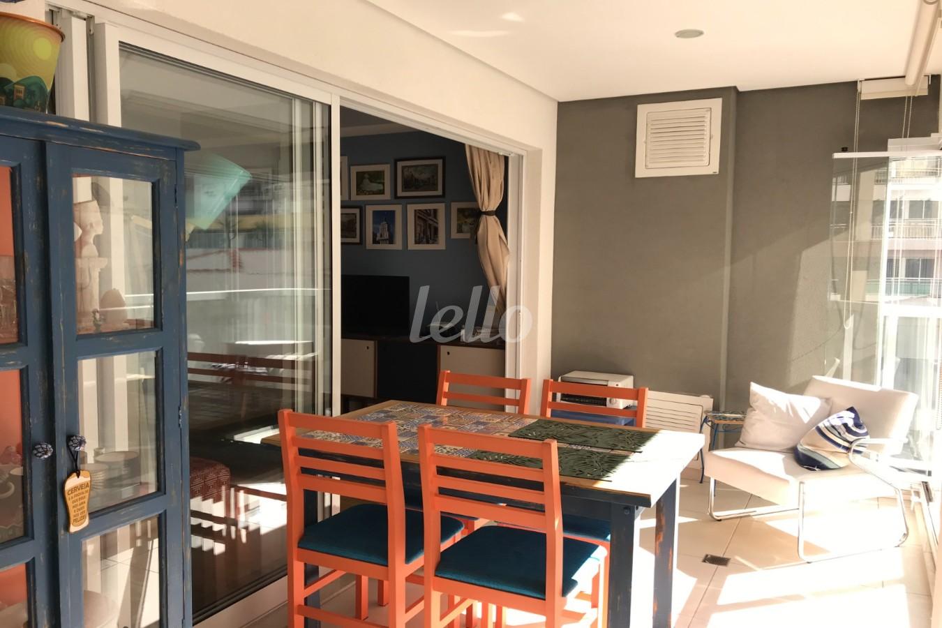 VARANDA de Apartamento à venda, Studio com 41 m², 1 quarto e 1 vaga em Consolação - São Paulo