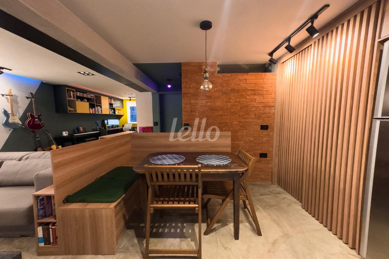 COZINHA de Apartamento à venda, Padrão com 60 m², 2 quartos e 1 vaga em Cerqueira César - São Paulo