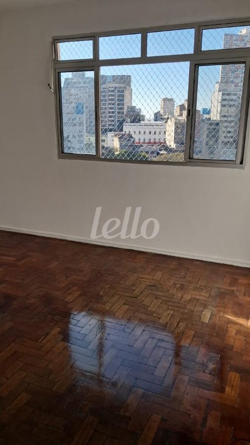 SALA de Apartamento à venda, Kitnet com 32 m², 1 quarto e em Bela Vista - São Paulo