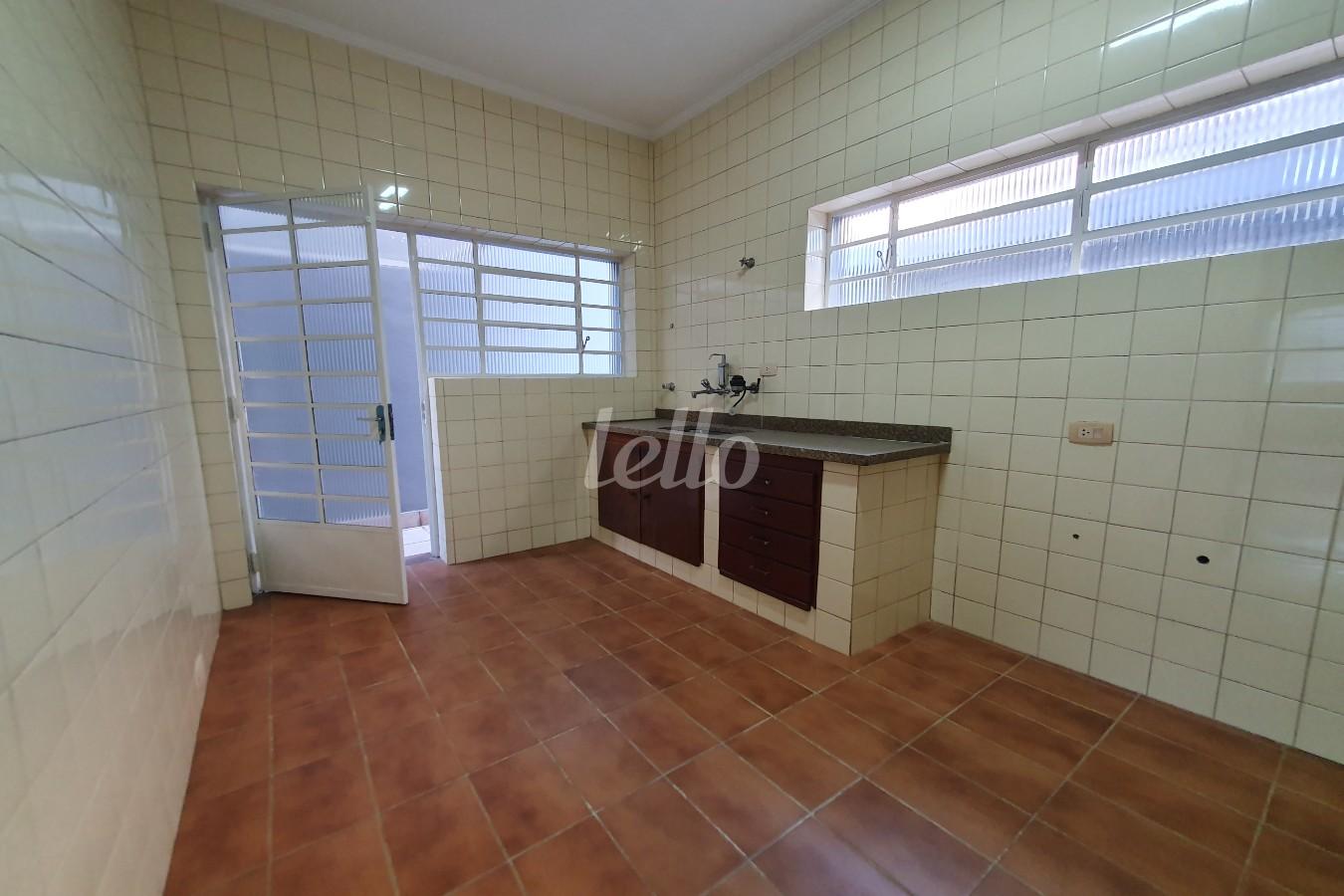 COZINHA de Casa à venda, sobrado com 120 m², 3 quartos e 2 vagas em Jardim Das Laranjeiras - São Paulo