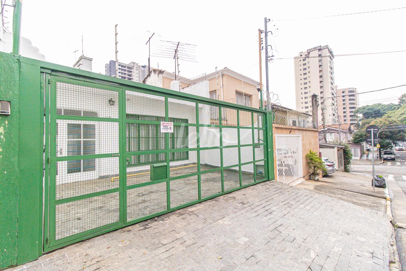 FACHADA de Casa à venda, térrea com 90 m², e 2 vagas em Vila Clementino - São Paulo