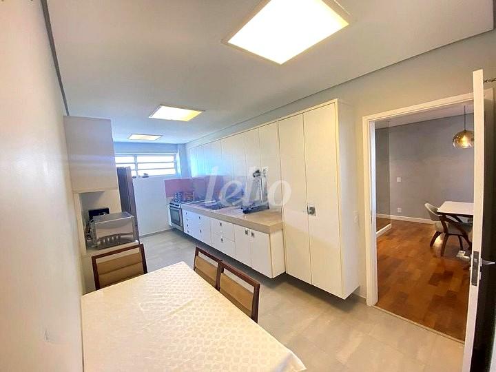 COZINHA de Apartamento à venda, Padrão com 107 m², 3 quartos e 1 vaga em Vila Prudente - São Paulo