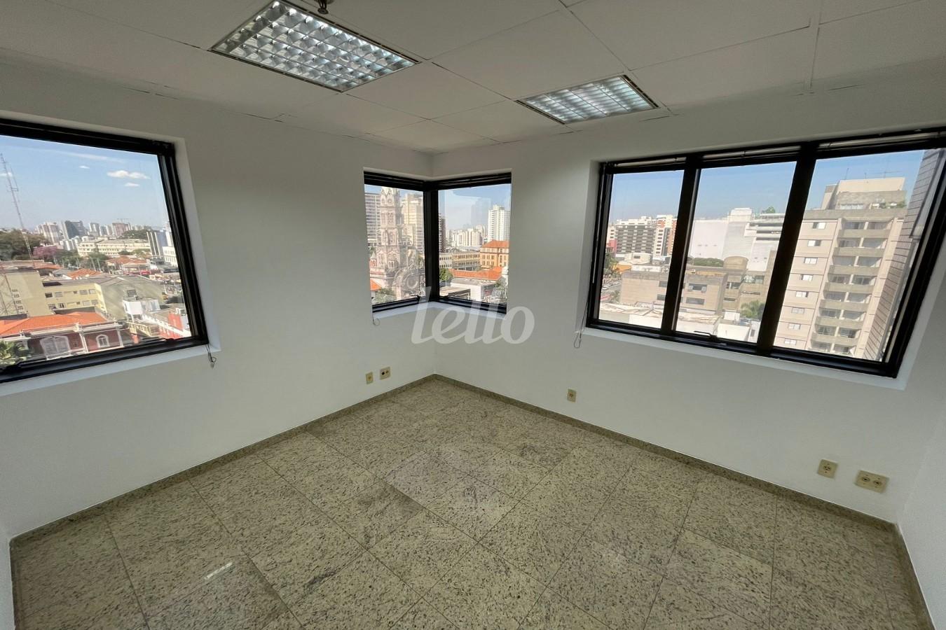 SALA de Sala / Conjunto à venda, Padrão com 52 m², e 2 vagas em Vila Clementino - São Paulo