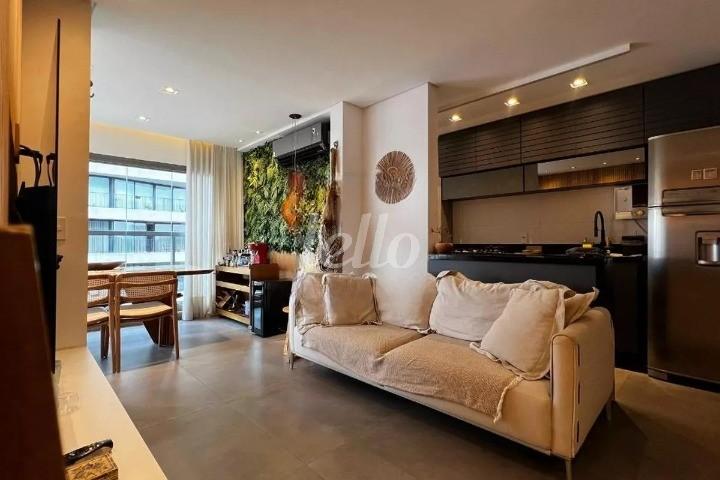 SALA de Apartamento à venda, Padrão com 71 m², 2 quartos e 1 vaga em Pinheiros - São Paulo