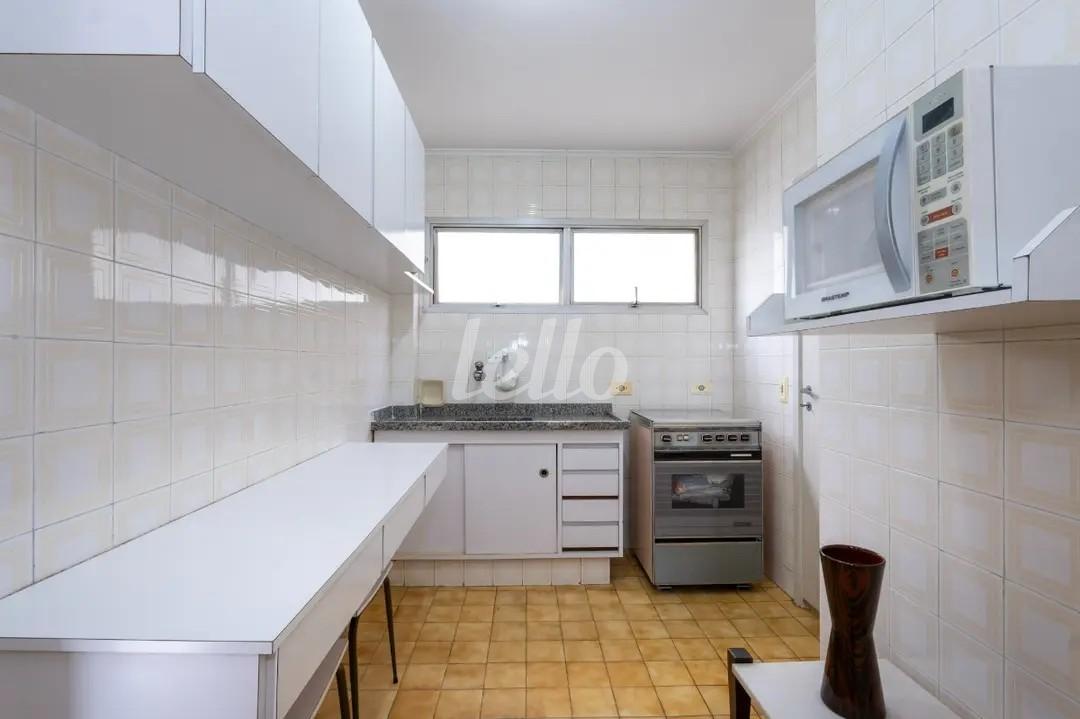 COZINHA de Apartamento à venda, Padrão com 61 m², 2 quartos e 1 vaga em Vila Clementino - São Paulo