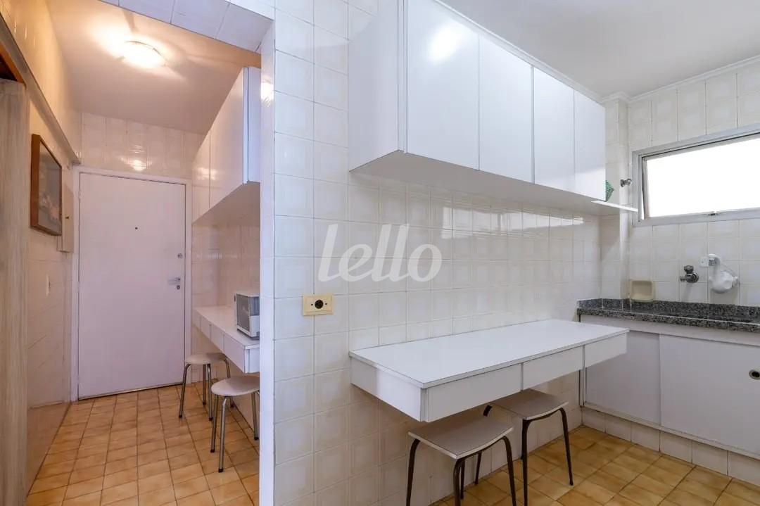 COZINHA de Apartamento à venda, Padrão com 61 m², 2 quartos e 1 vaga em Vila Clementino - São Paulo