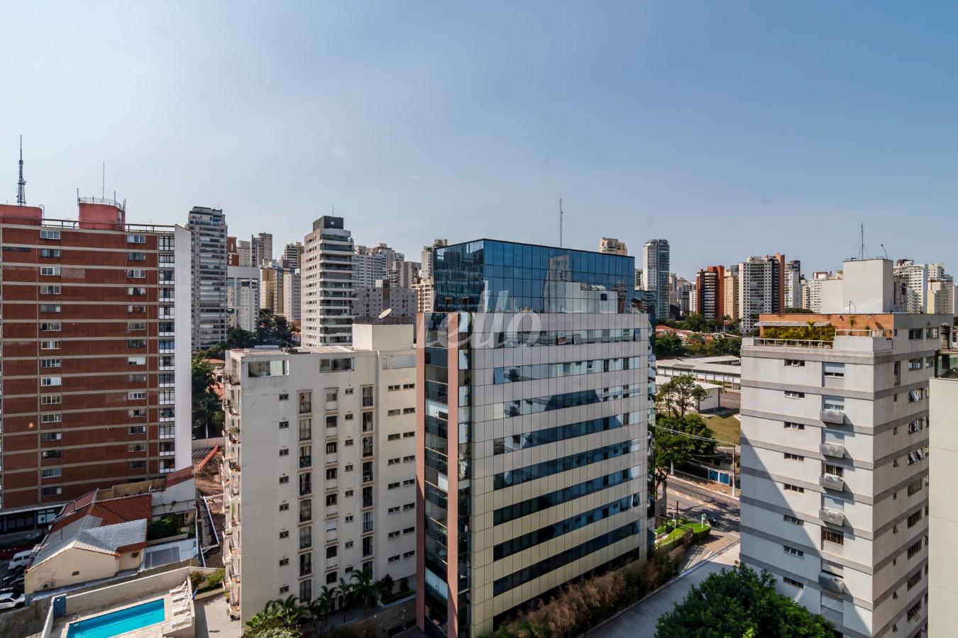 SALA de Apartamento para alugar, Padrão com 30 m², 1 quarto e 1 vaga em Jardins - São Paulo