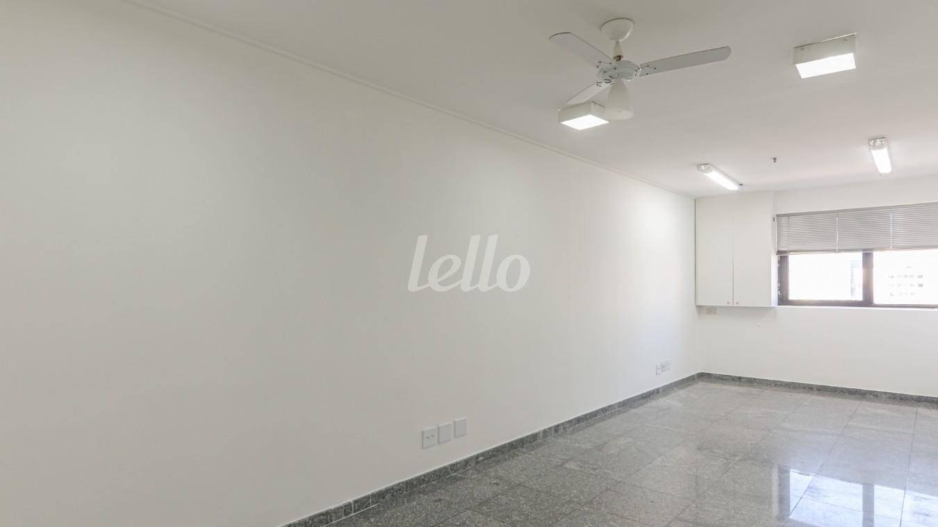 01SALA_001 de Sala / Conjunto à venda, Padrão com 38 m², e em Vila Mariana - São Paulo