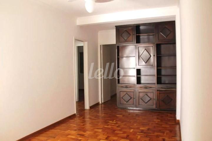 SALA de Apartamento à venda, Padrão com 61 m², 2 quartos e em Bela Vista - São Paulo