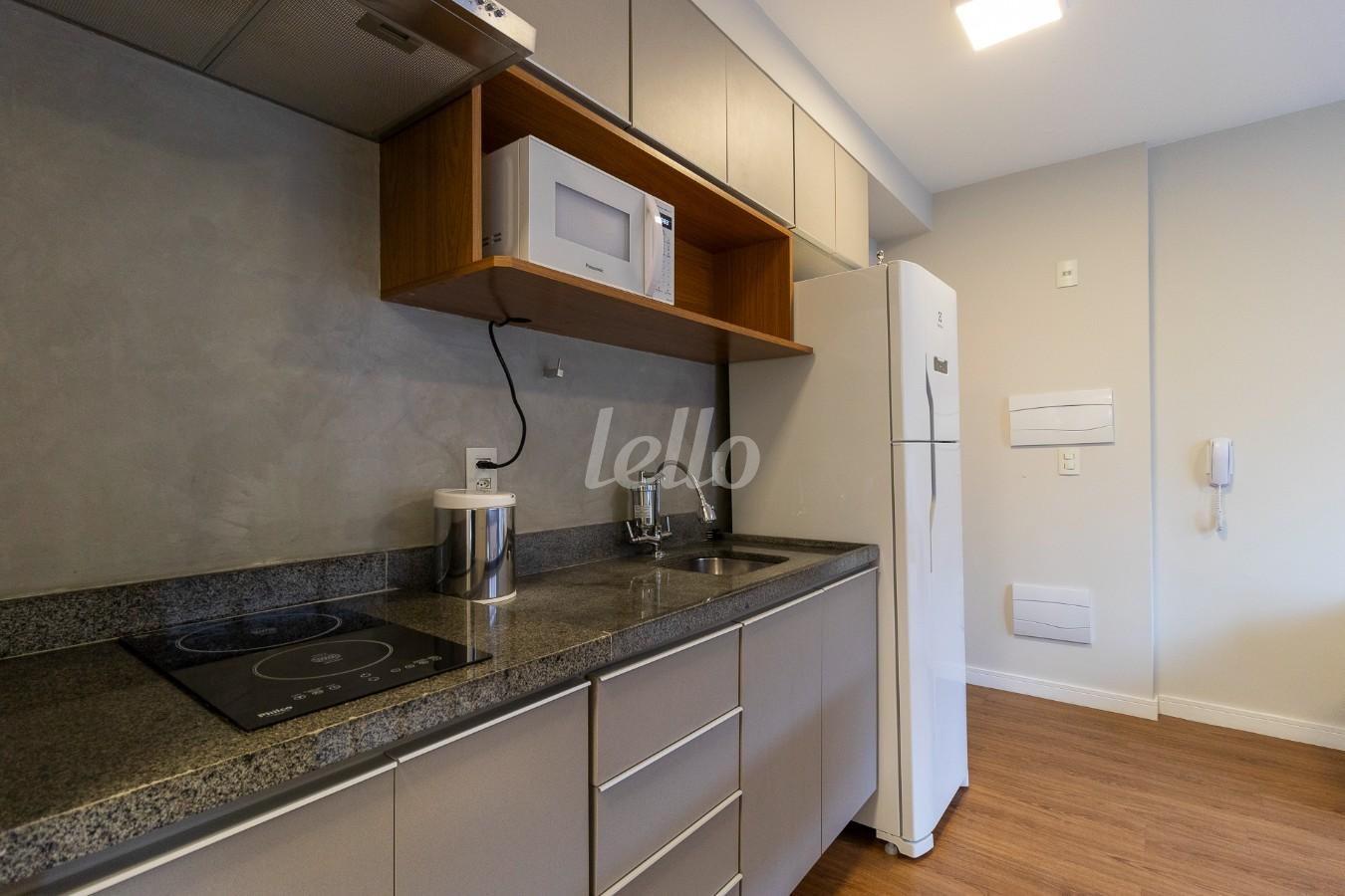 COZINHA de Apartamento à venda, Padrão com 32 m², 1 quarto e 1 vaga em Mirandopolis - São Paulo