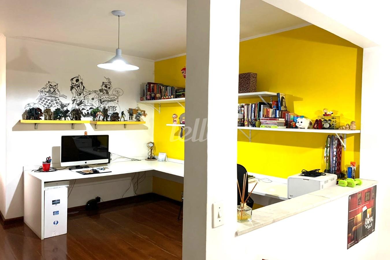 SUITE 2  COM HOME OFFICE de Casa à venda, sobrado com 180 m², 3 quartos e 2 vagas em Tucuruvi - São Paulo