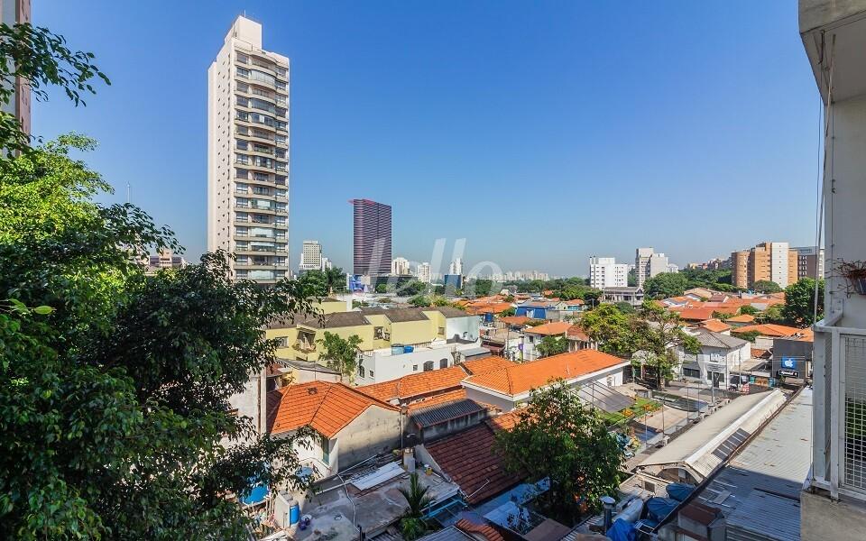 VISTA de Apartamento à venda, Padrão com 71 m², 2 quartos e em Pinheiros - São Paulo