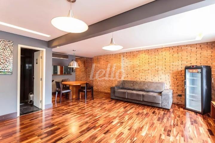 SALA de Apartamento à venda, Padrão com 100 m², 2 quartos e 1 vaga em Itaim Bibi - São Paulo