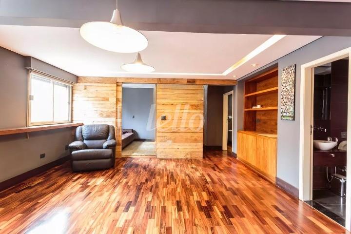 SALA de Apartamento à venda, Padrão com 100 m², 2 quartos e 1 vaga em Itaim Bibi - São Paulo