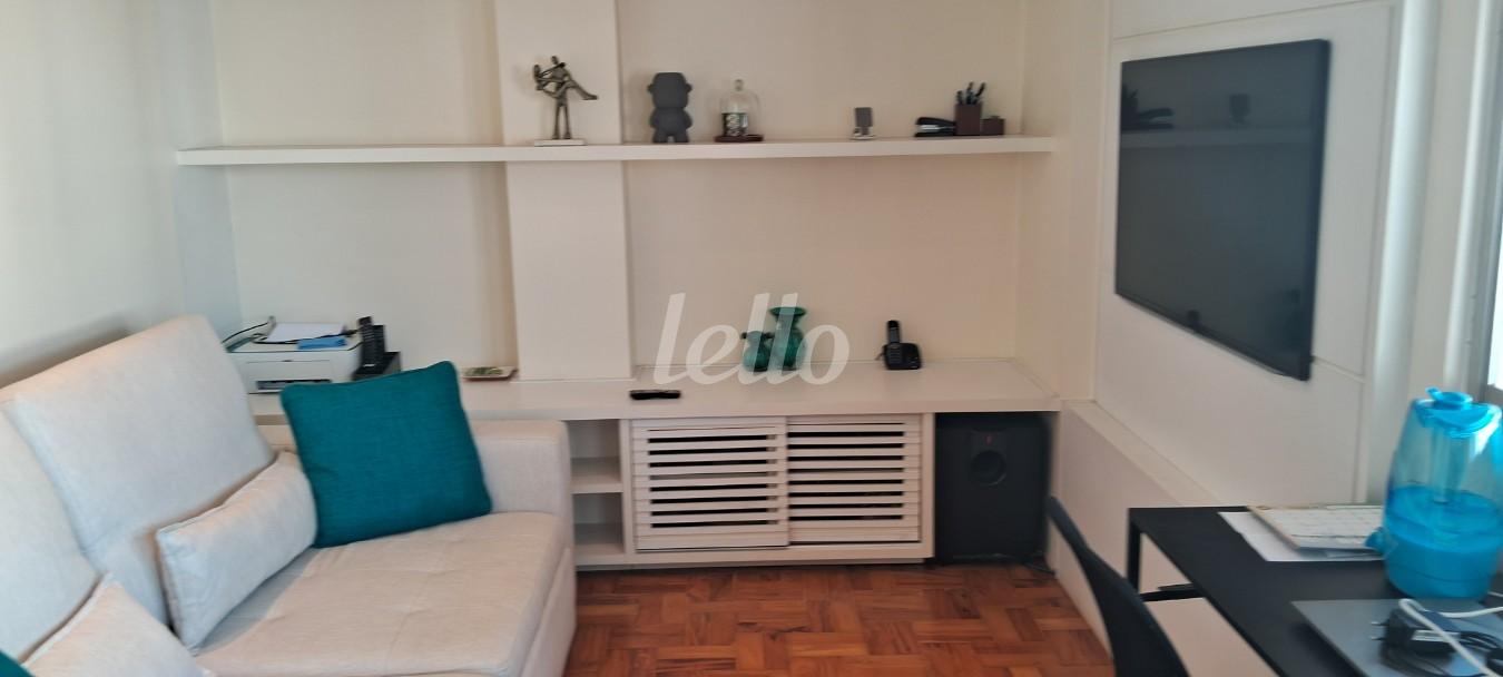 SALA DE TV de Apartamento à venda, Padrão com 116 m², 2 quartos e 2 vagas em Cerqueira César - São Paulo