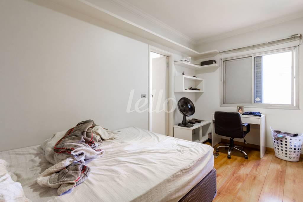 SUITE1 de Apartamento para alugar, Padrão com 170 m², 3 quartos e 2 vagas em Vila Clementino - São Paulo