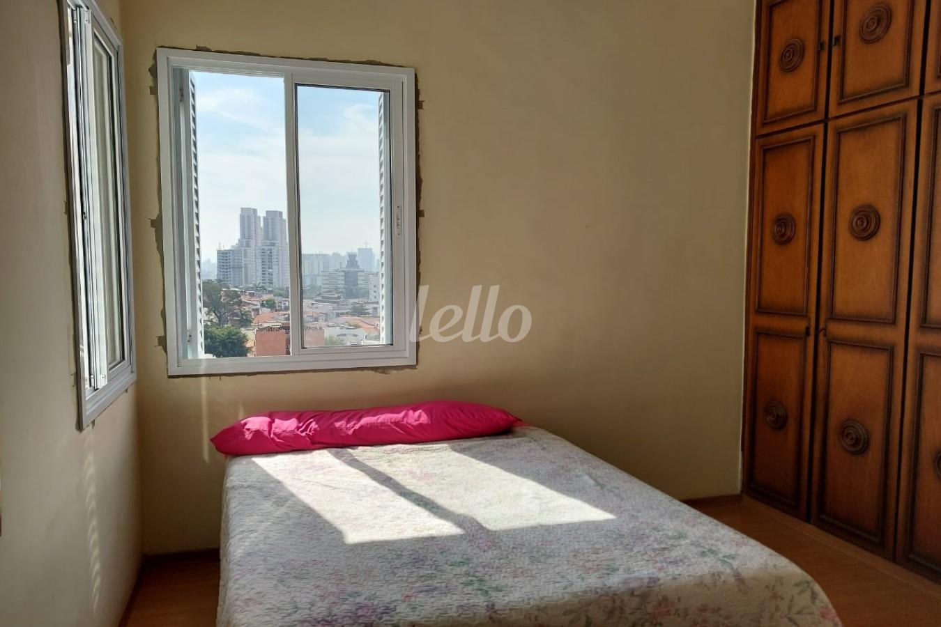 DORMITÓRIO de Apartamento à venda, Padrão com 65 m², 2 quartos e 1 vaga em Vila Monumento - São Paulo