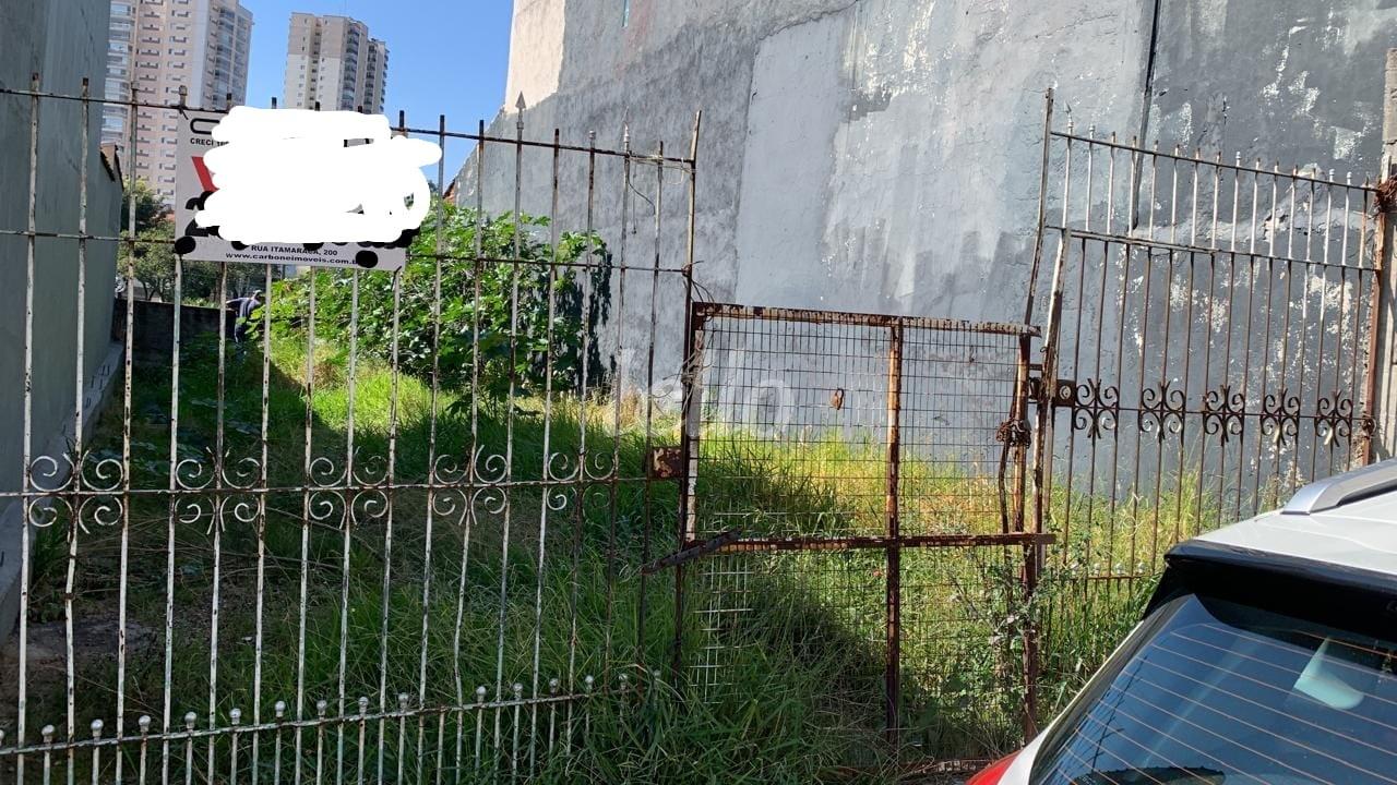 TERRENO de Área / Terreno à venda, Padrão com 131 m², e em Vila Oratório - São Paulo