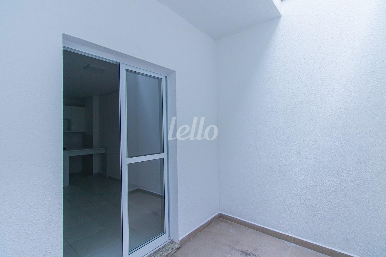 02SACADAVARANDA_004 de Apartamento para alugar, Padrão com 37 m², 1 quarto e em Vila Bela - São Paulo