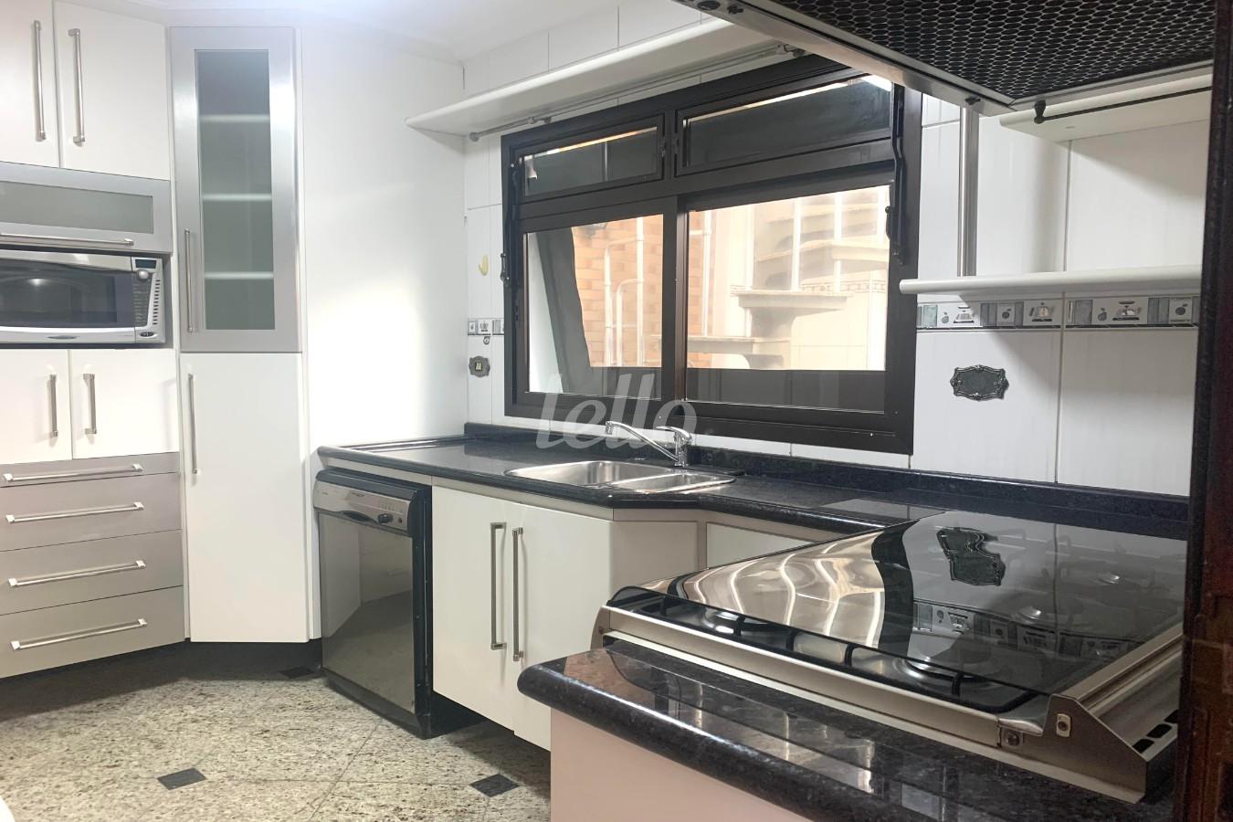 COZINHA de Casa à venda, sobrado com 220 m², 4 quartos e 4 vagas em Vila Formosa - São Paulo