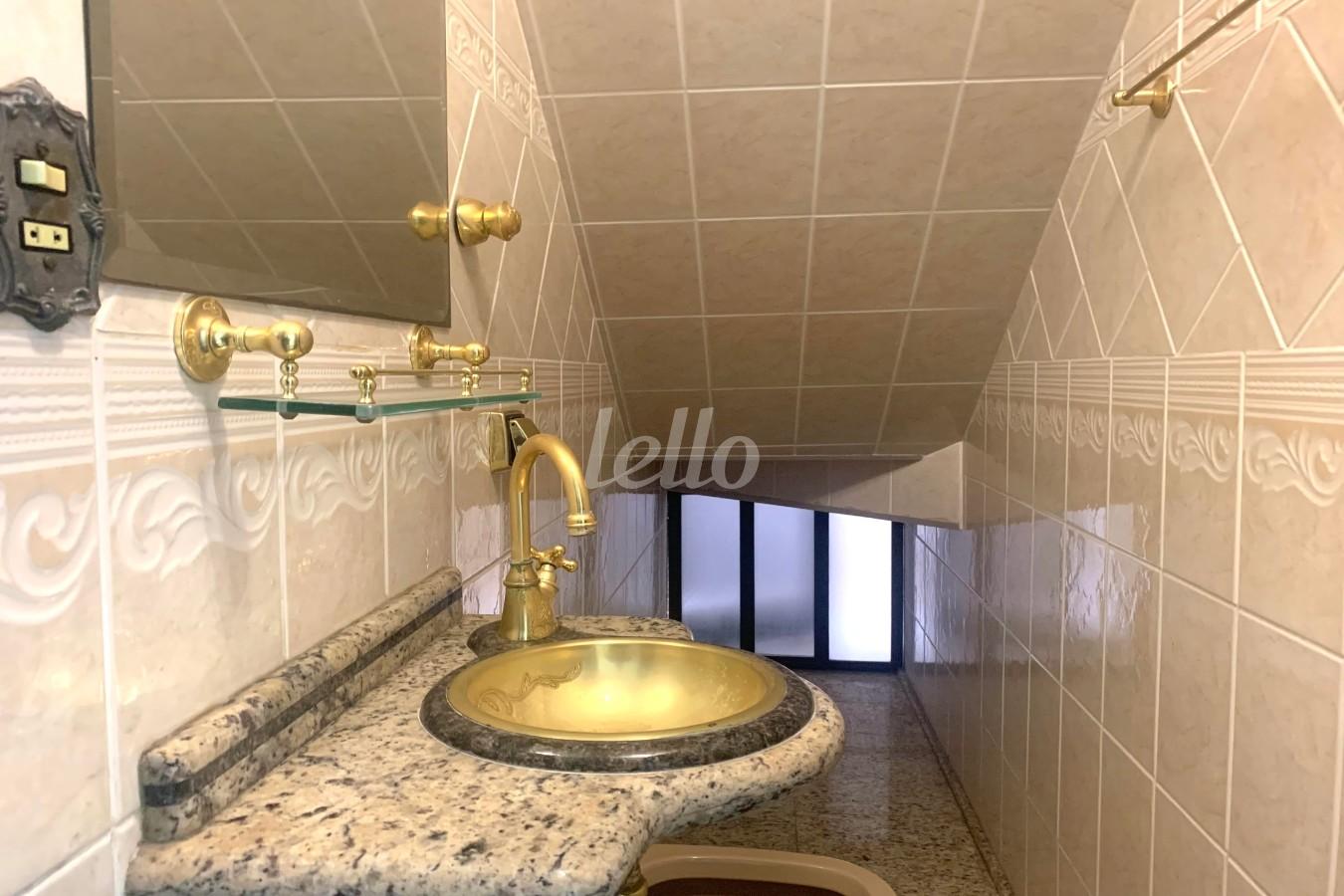 LAVABO de Casa à venda, sobrado com 220 m², 4 quartos e 4 vagas em Vila Formosa - São Paulo