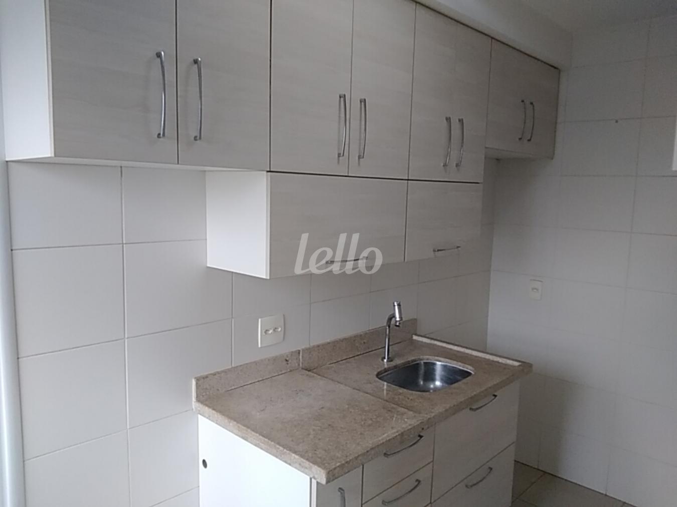 8-COZINHA-001.JPG de Apartamento para alugar, Padrão com 70 m², 2 quartos e 1 vaga em Tatuapé - São Paulo