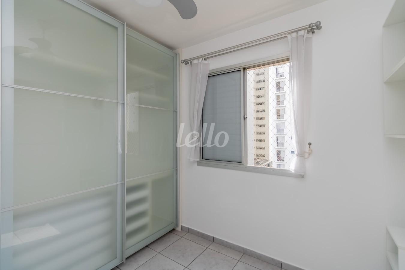 DORMITÓRIO de Apartamento à venda, Padrão com 70 m², 2 quartos e 1 vaga em Vila Clementino - São Paulo