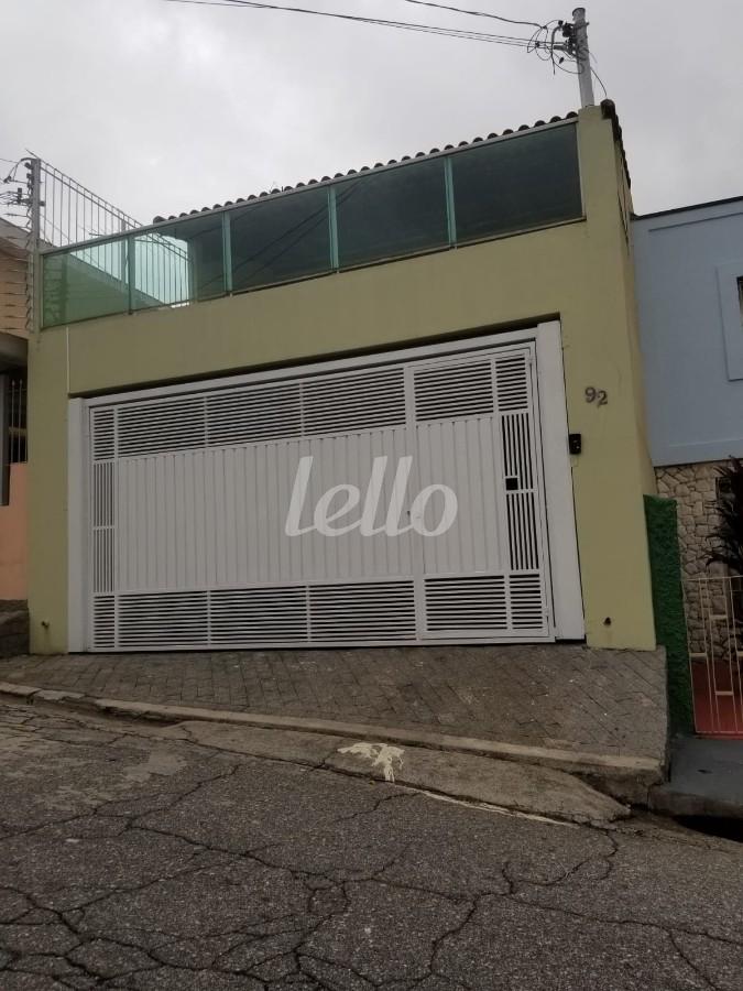 FACHADA de Casa à venda, sobrado com 200 m², 3 quartos e 2 vagas em Imirim - São Paulo