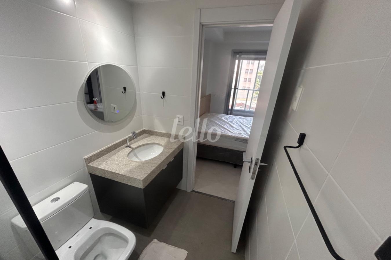 BANHEIRO de Apartamento à venda, Studio com 29 m², 1 quarto e em Jardim Paulistano - São Paulo