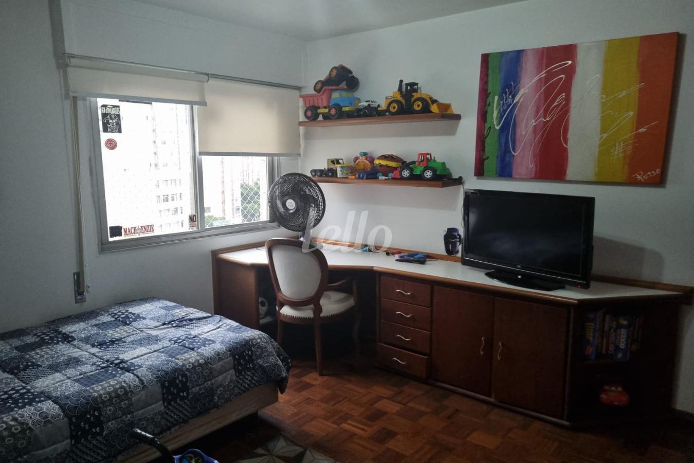 DORMITORIO de Apartamento à venda, Padrão com 121 m², 4 quartos e 2 vagas em Jardim Paulista - São Paulo