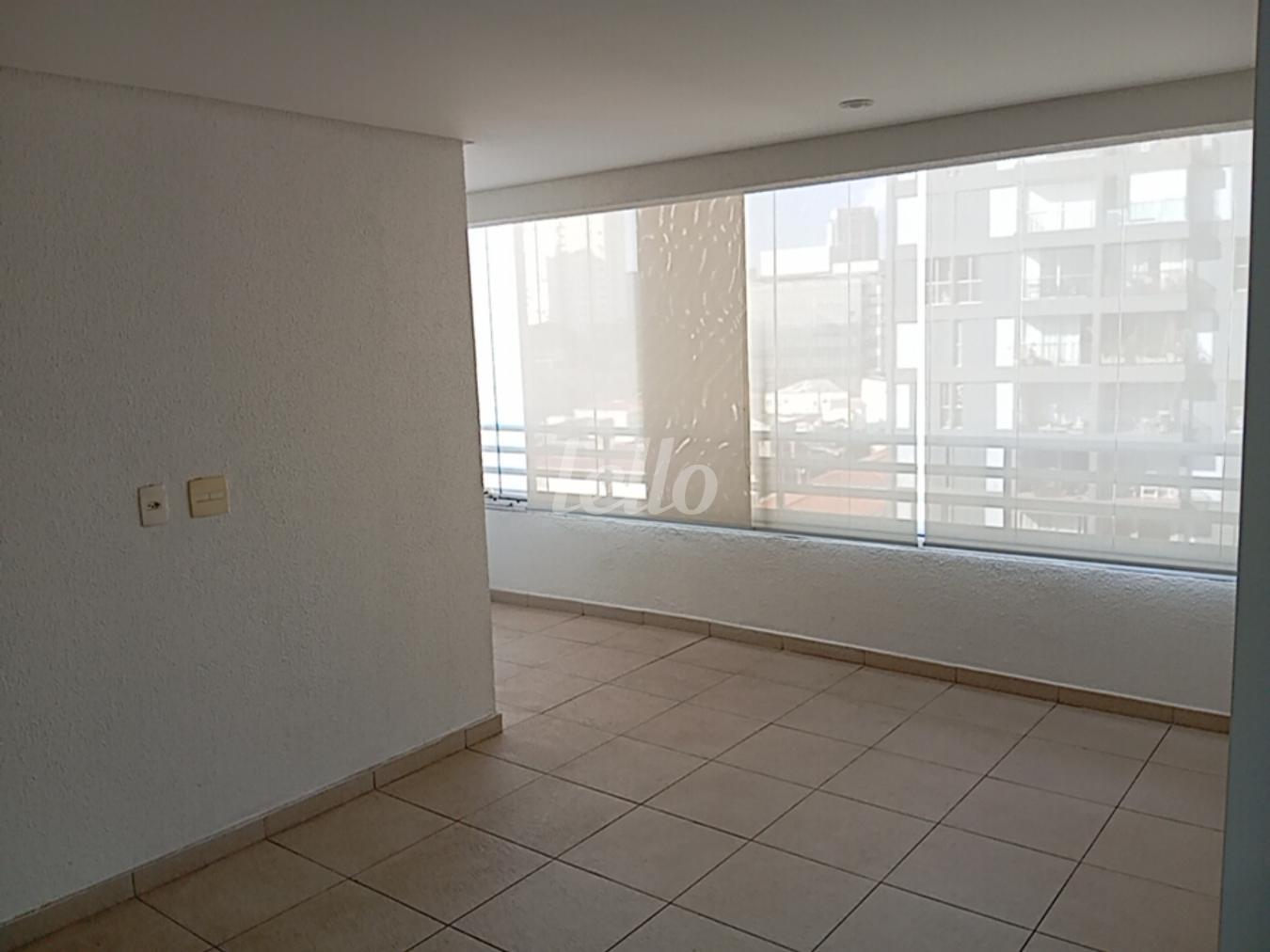 VARANDA de Apartamento à venda, Padrão com 68 m², 2 quartos e 1 vaga em Pinheiros - São Paulo