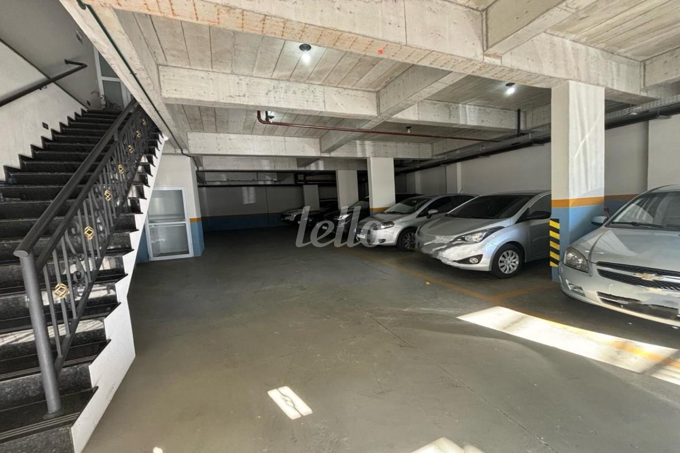 F de Apartamento à venda, Padrão com 89 m², 2 quartos e 1 vaga em Vila Gustavo - São Paulo