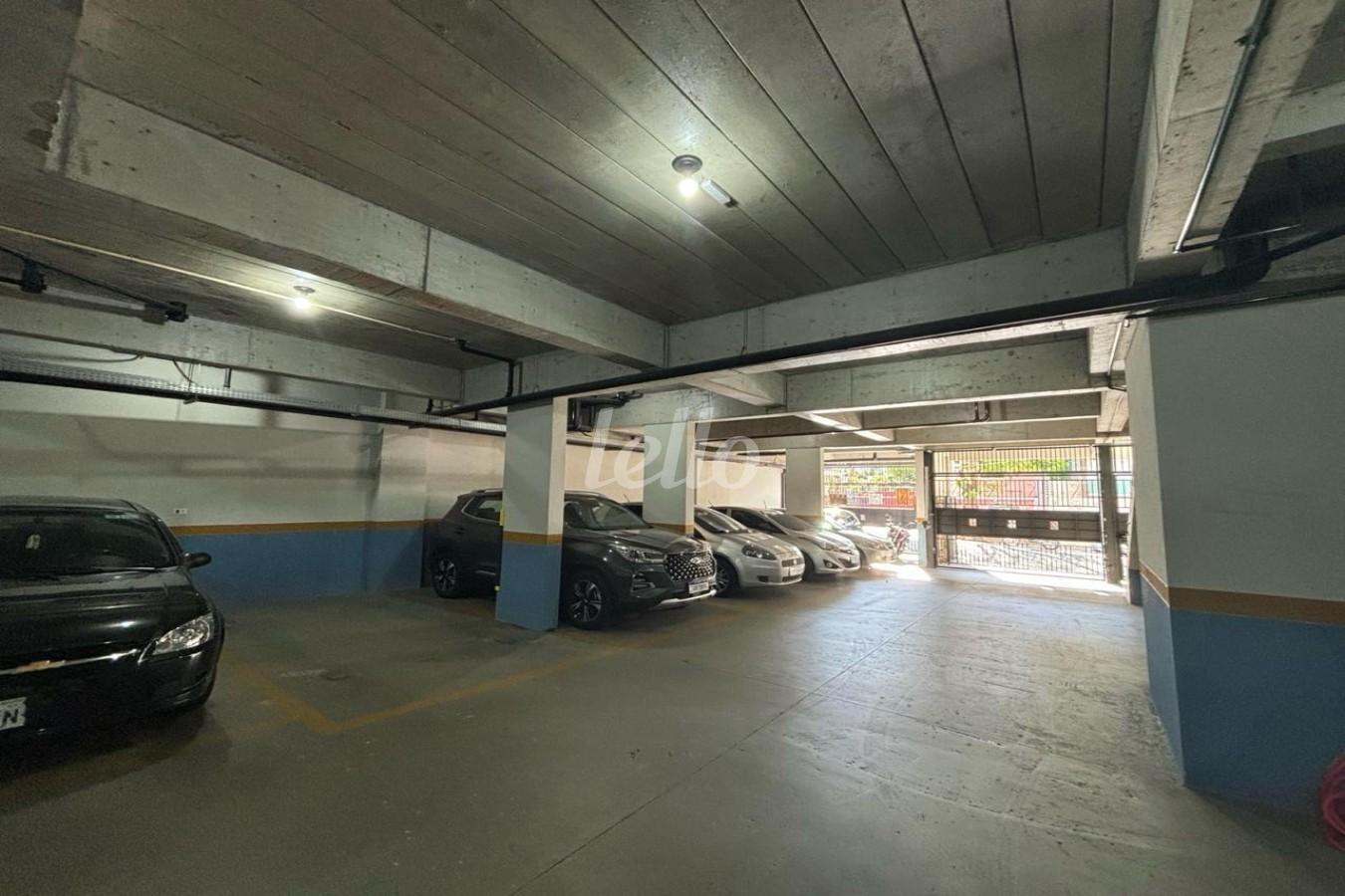 F de Apartamento à venda, Padrão com 89 m², 2 quartos e 1 vaga em Vila Gustavo - São Paulo