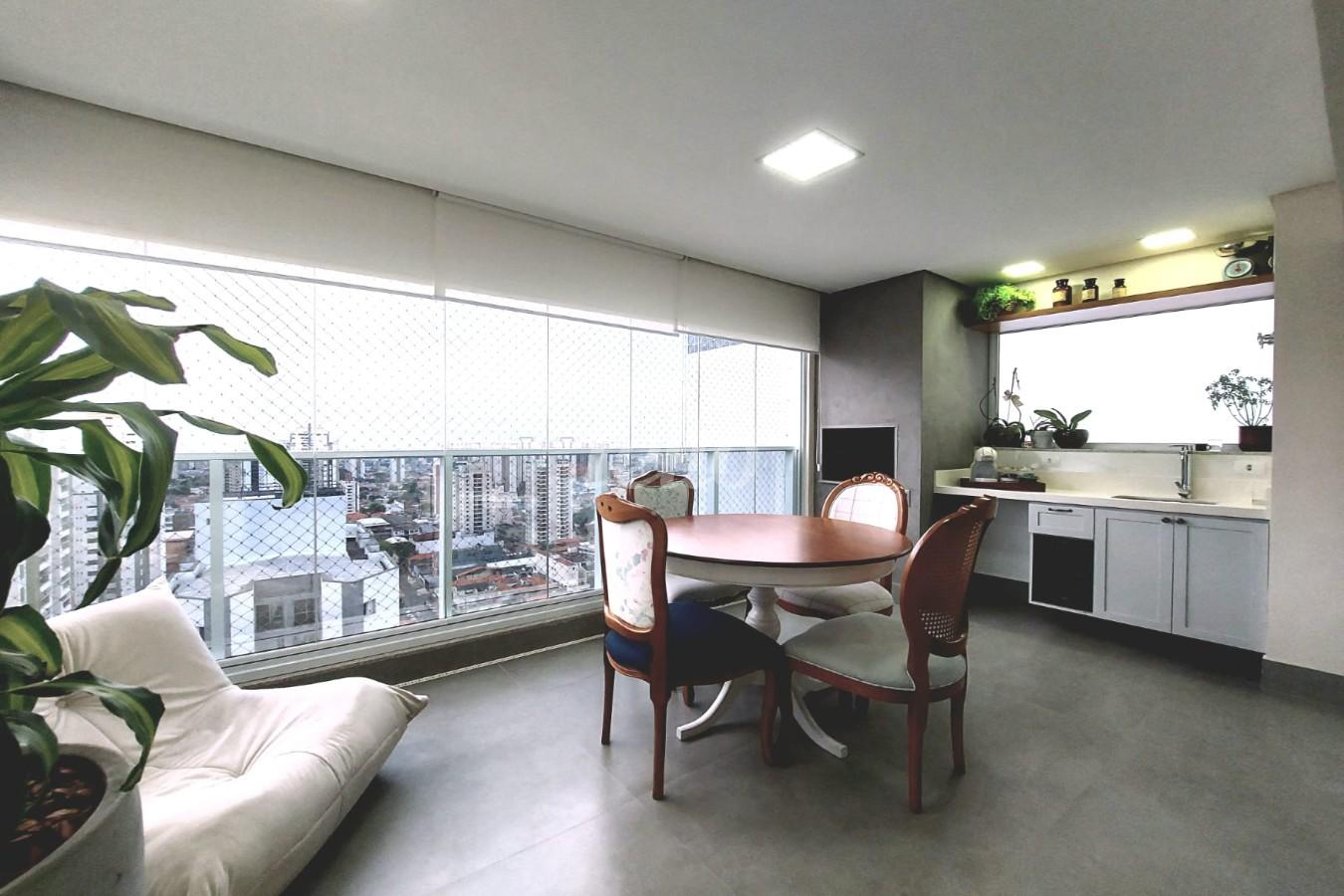 VARANDA GOURMET de Apartamento à venda, Padrão com 118 m², 2 quartos e 3 vagas em Ch Santo Antônio (ZL) - São Paulo